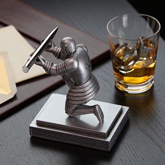 Executive Knight Pen Holder